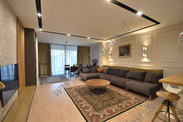 Apartament 2+1 me qera prane Piramides ne Tirane.

Ndodhet ne katin e 8-te te nje pallati te ri, p